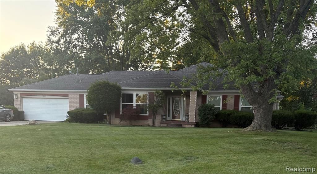 1329 Arrowwood Lane, Grand Blanc Township, MI 48439 Main Photo