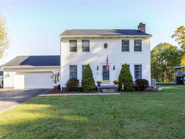 226 High Acres Drive, Chester, WV 26034