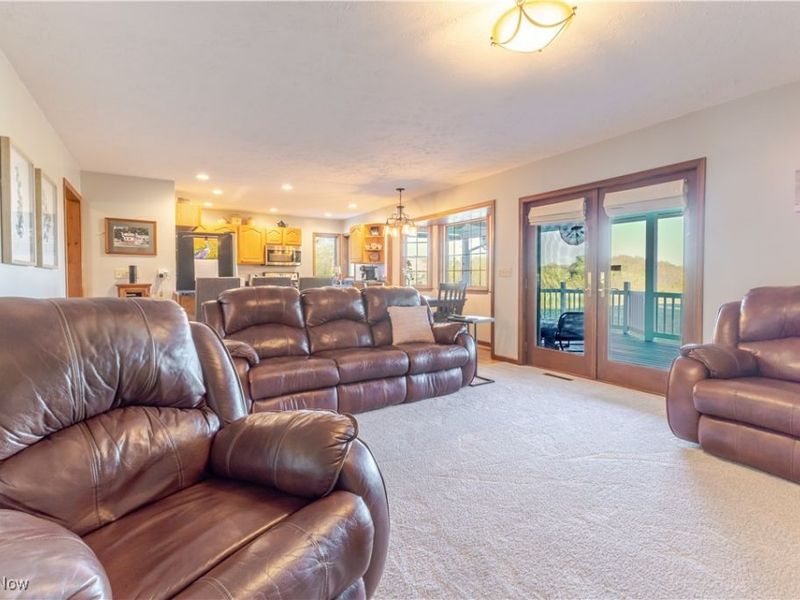 226 High Acres Drive, Chester, WV 26034 Photo 29