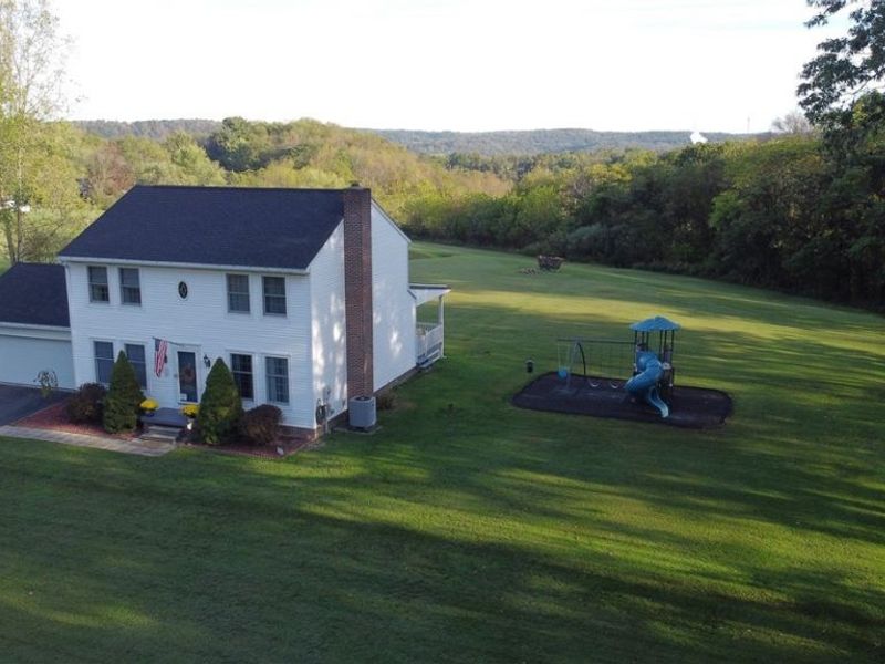 226 High Acres Drive, Chester, WV 26034 Photo 3