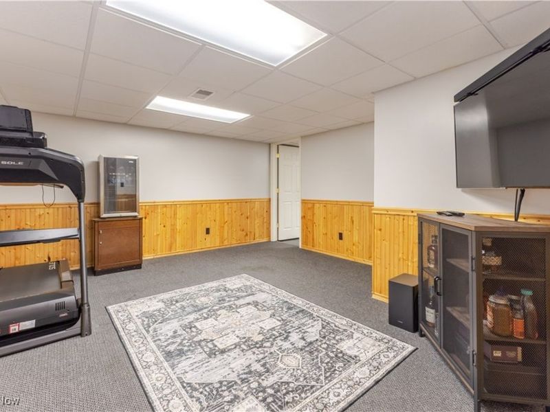 226 High Acres Drive, Chester, WV 26034 Photo 41