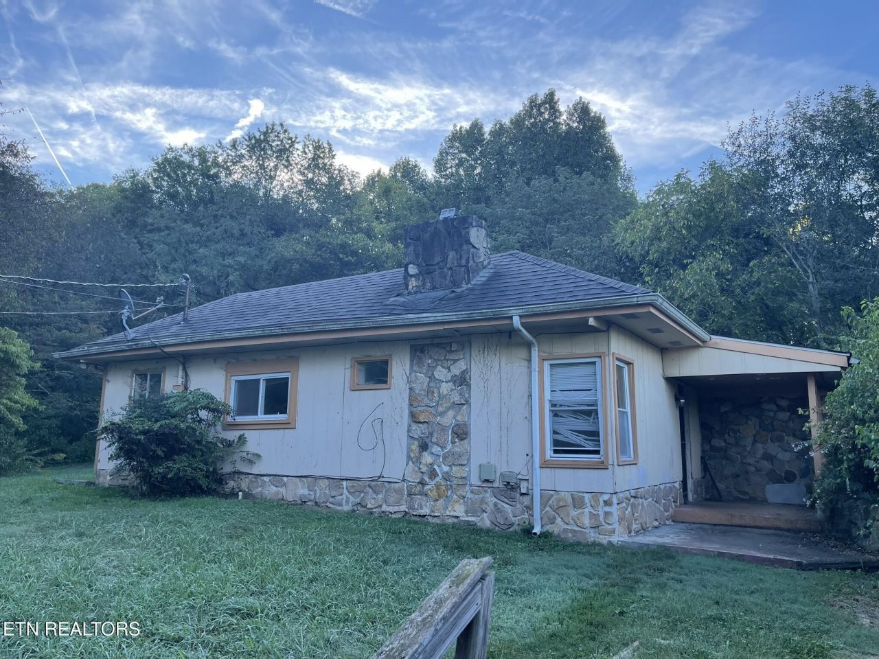 4656 Singleton Station Rd, Louisville, TN 37777 Main Photo