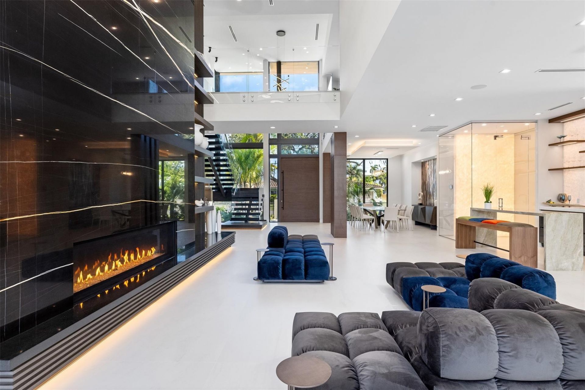 2733 NE 16th Street, Fort Lauderdale, FL 33304 Photo