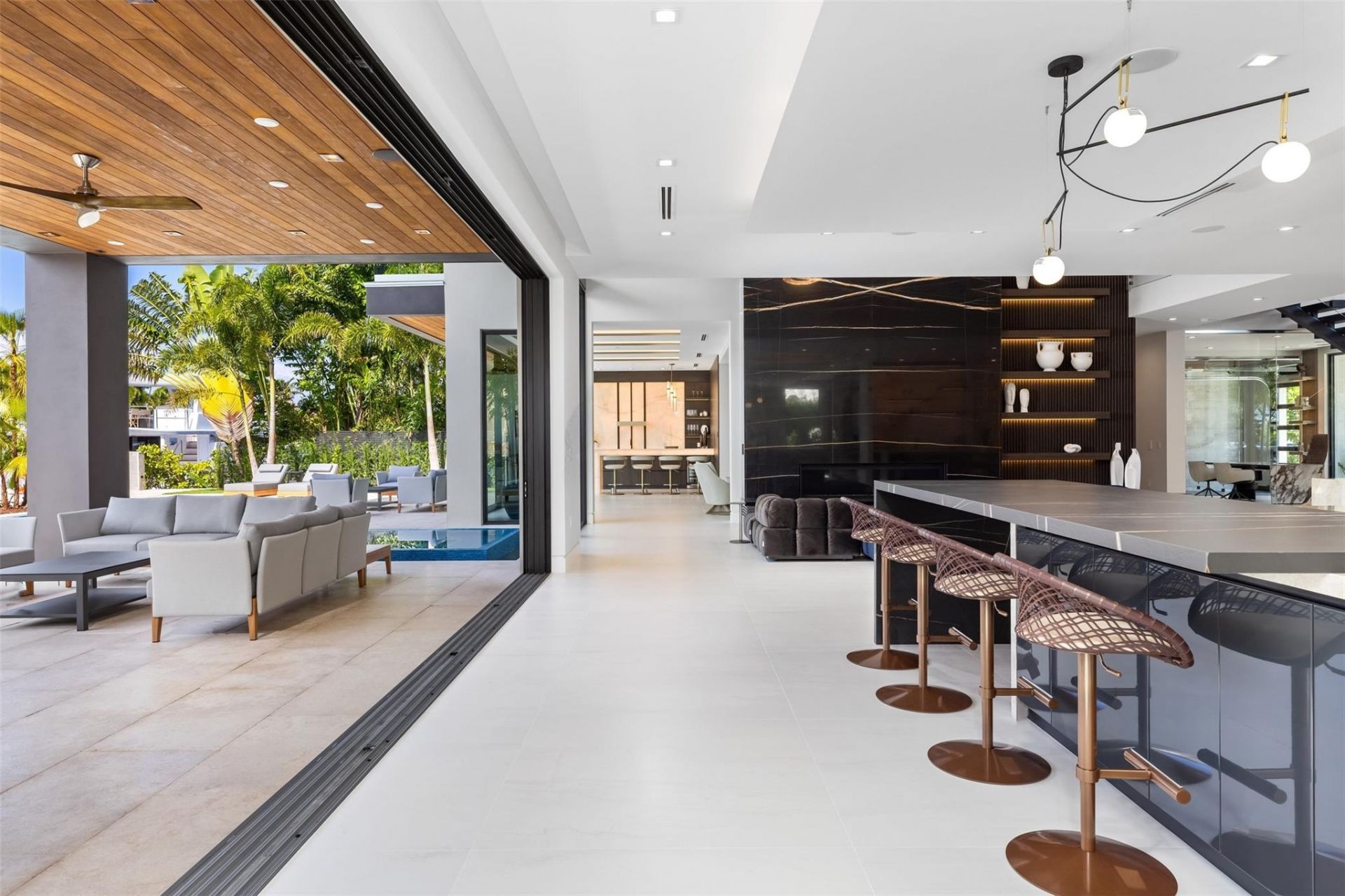 2733 NE 16th Street, Fort Lauderdale, FL 33304 Photo