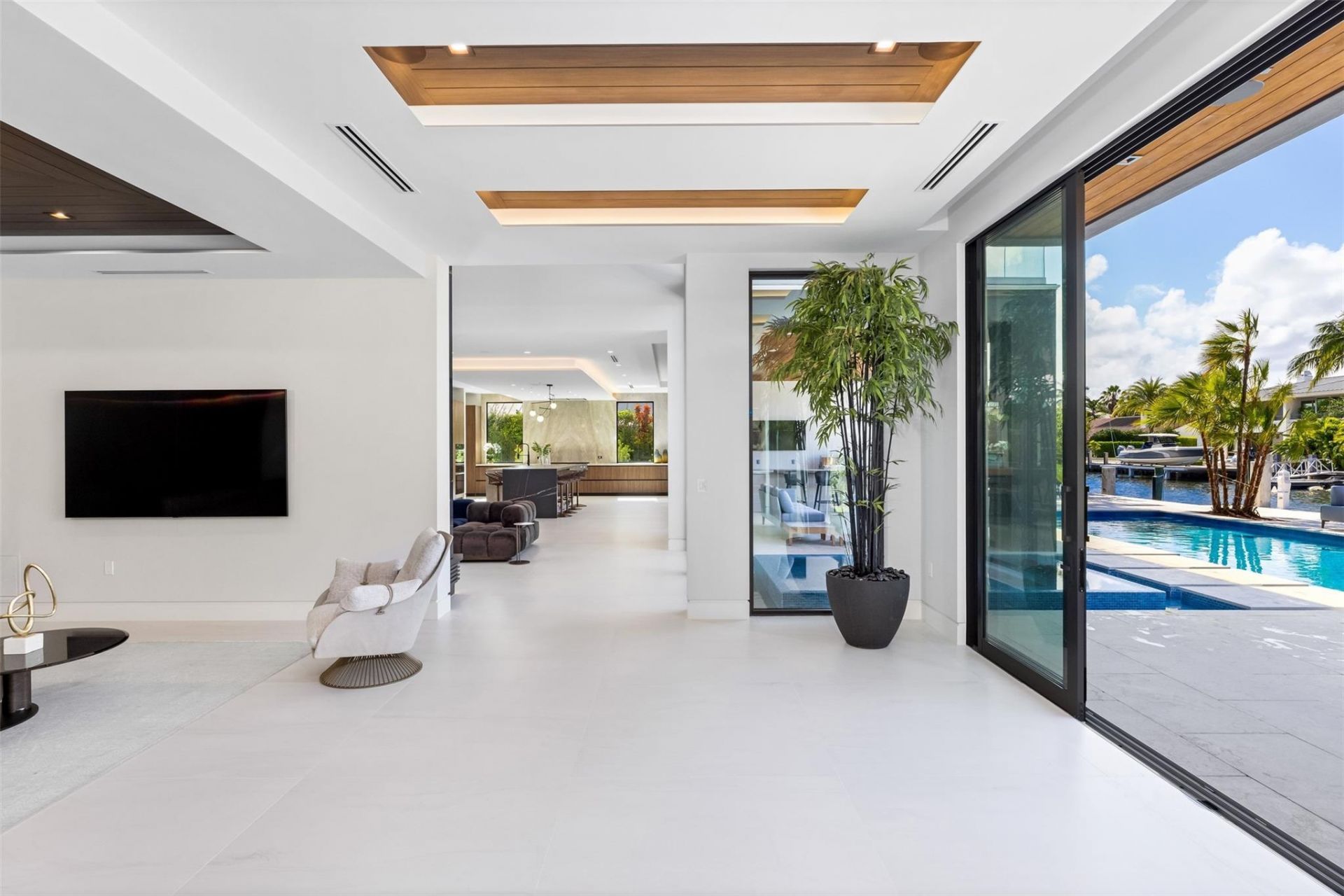 2733 NE 16th Street, Fort Lauderdale, FL 33304 Photo