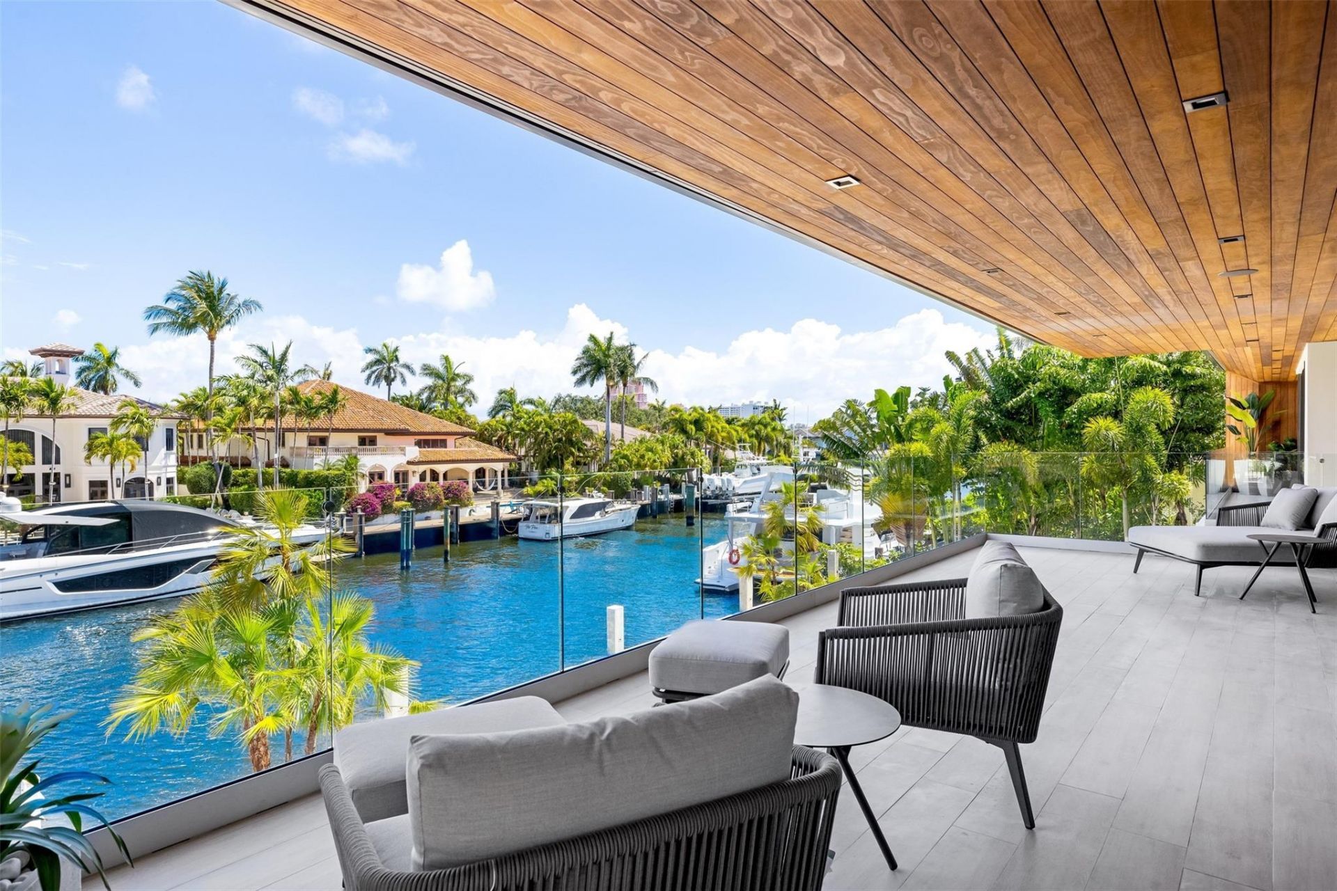 2733 NE 16th Street, Fort Lauderdale, FL 33304 Photo