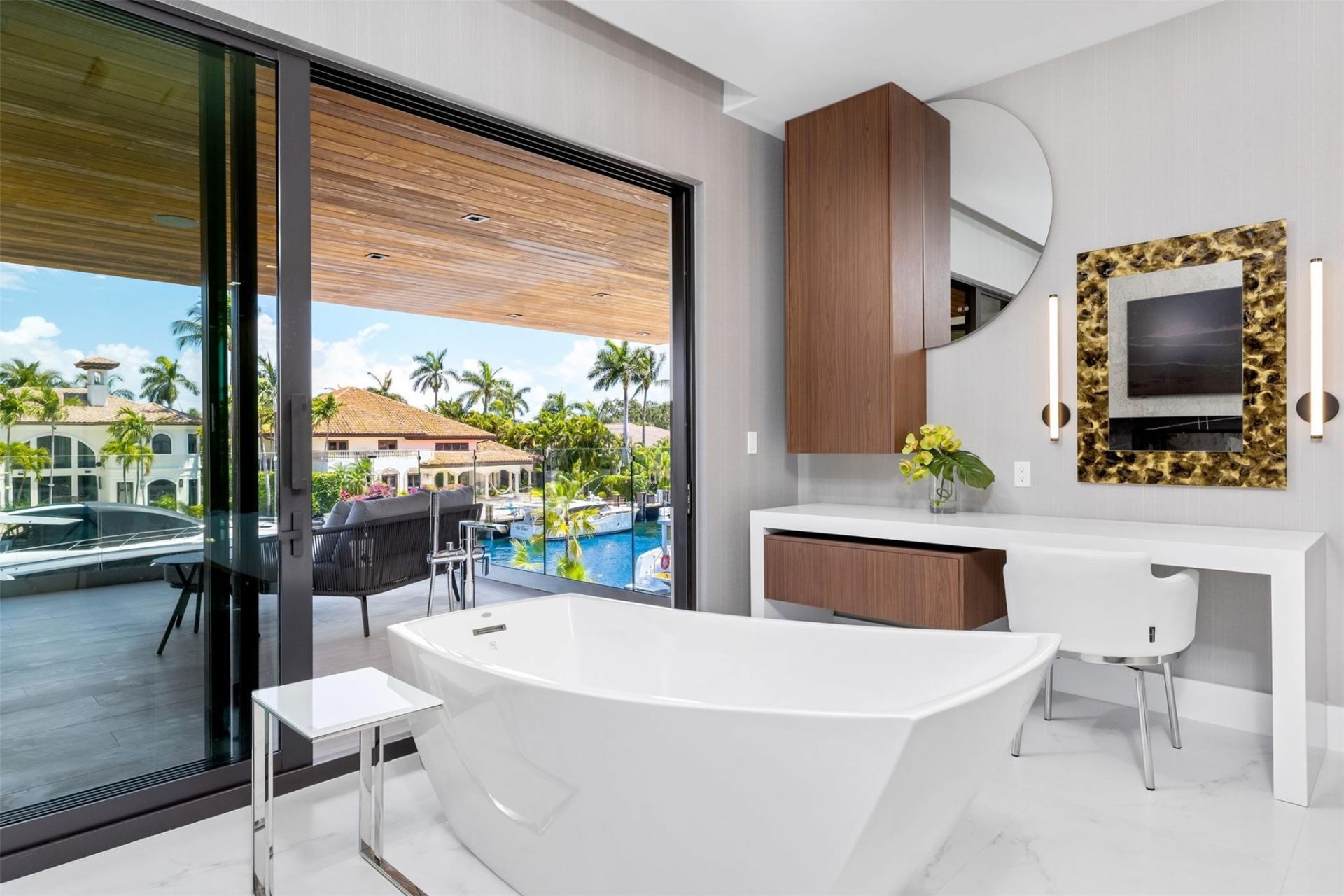 2733 NE 16th Street, Fort Lauderdale, FL 33304 Photo