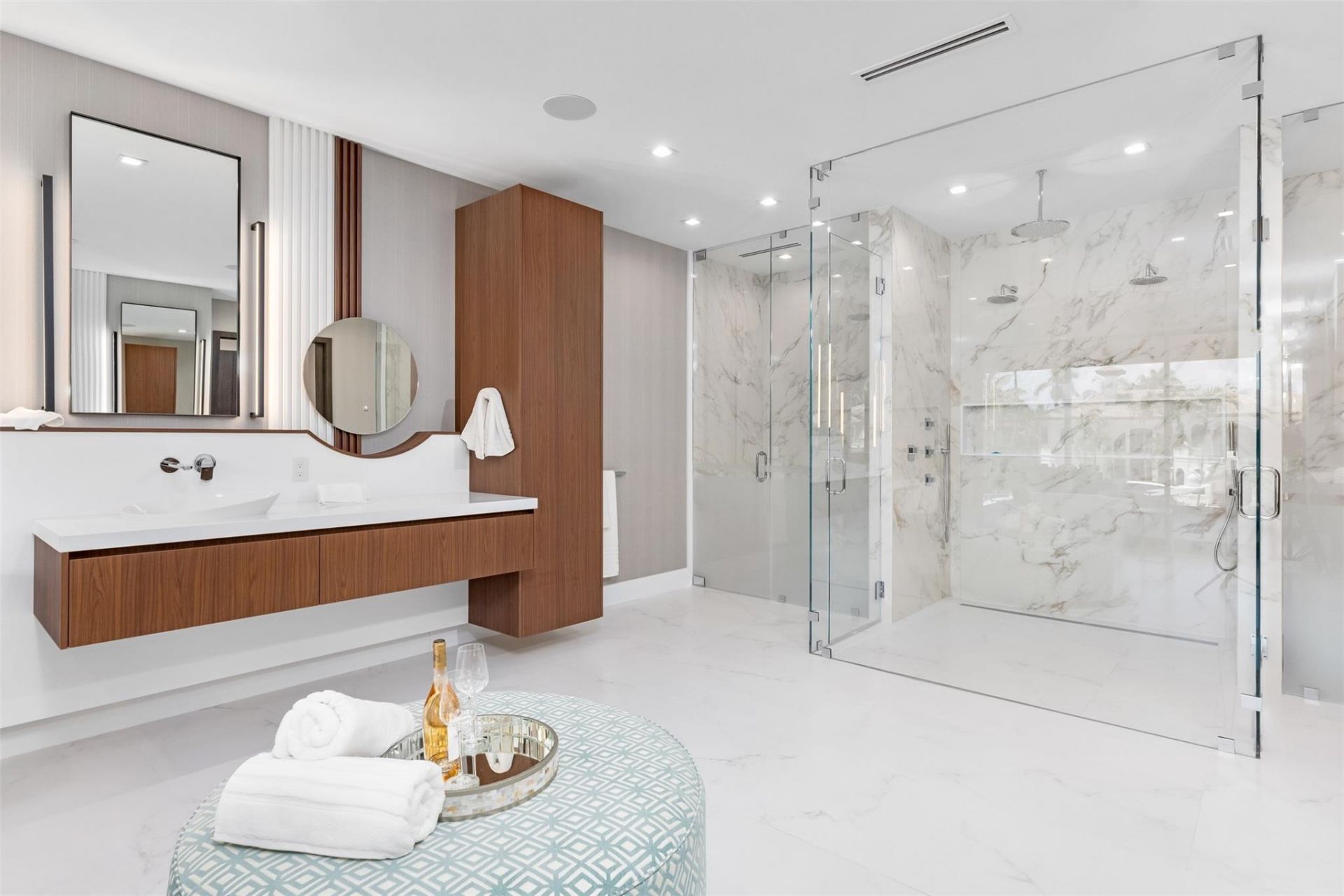 2733 NE 16th Street, Fort Lauderdale, FL 33304 Photo