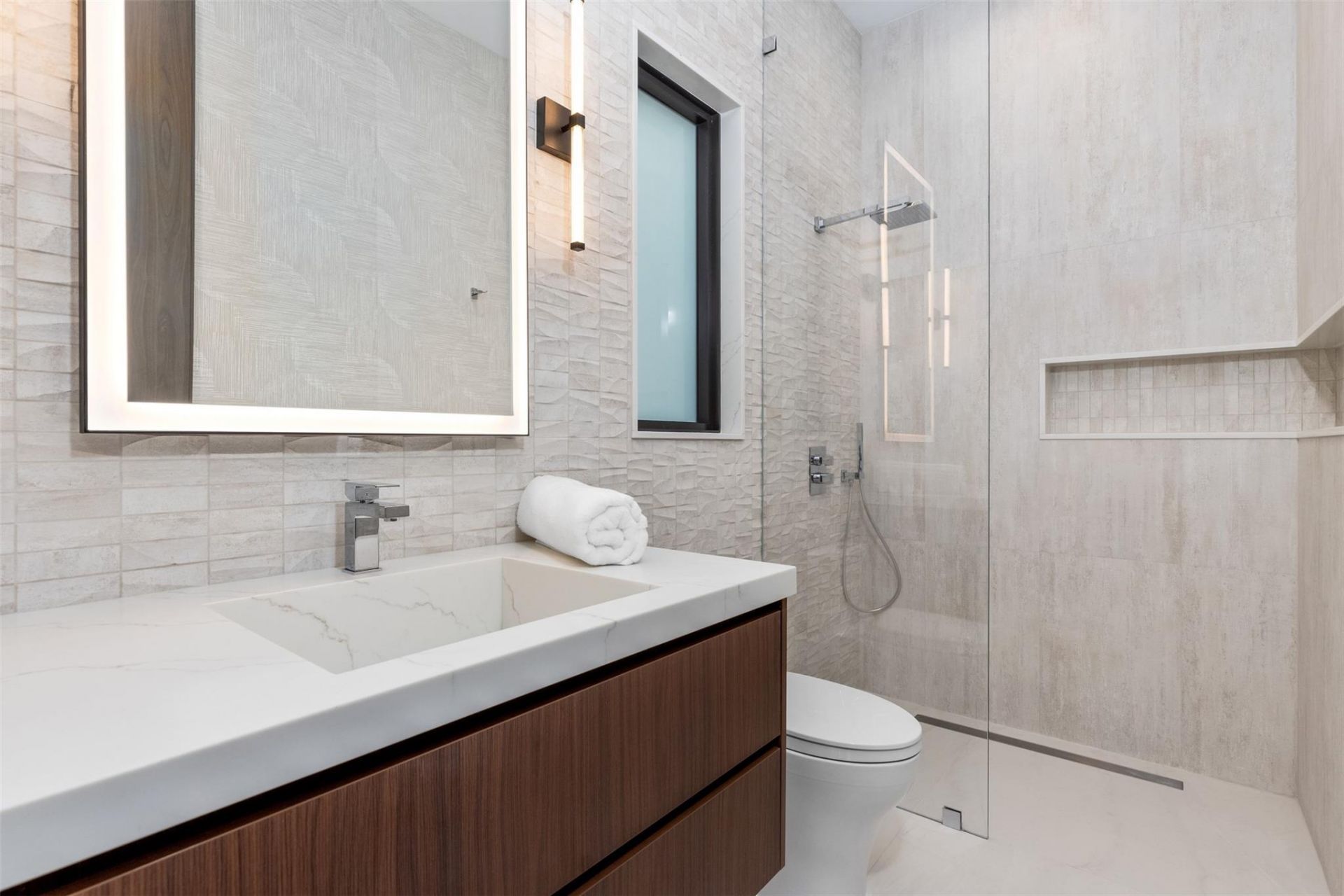 2733 NE 16th Street, Fort Lauderdale, FL 33304 Photo