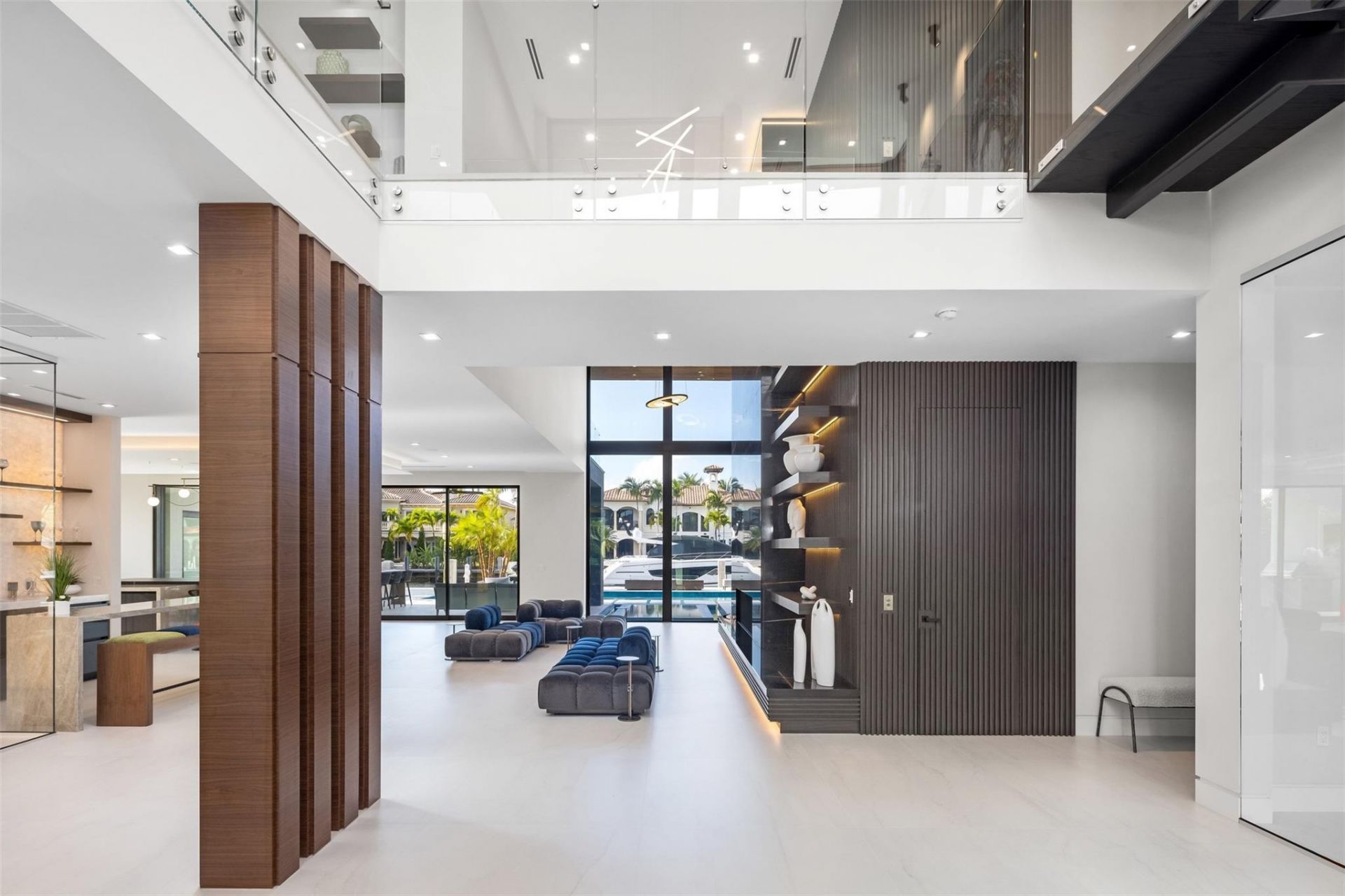 2733 NE 16th Street, Fort Lauderdale, FL 33304 Photo