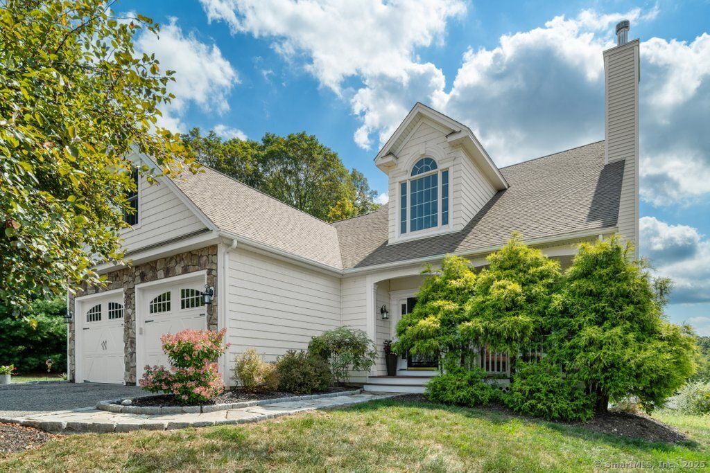 1 Tall Oaks, New Milford, CT 06776 Main Photo