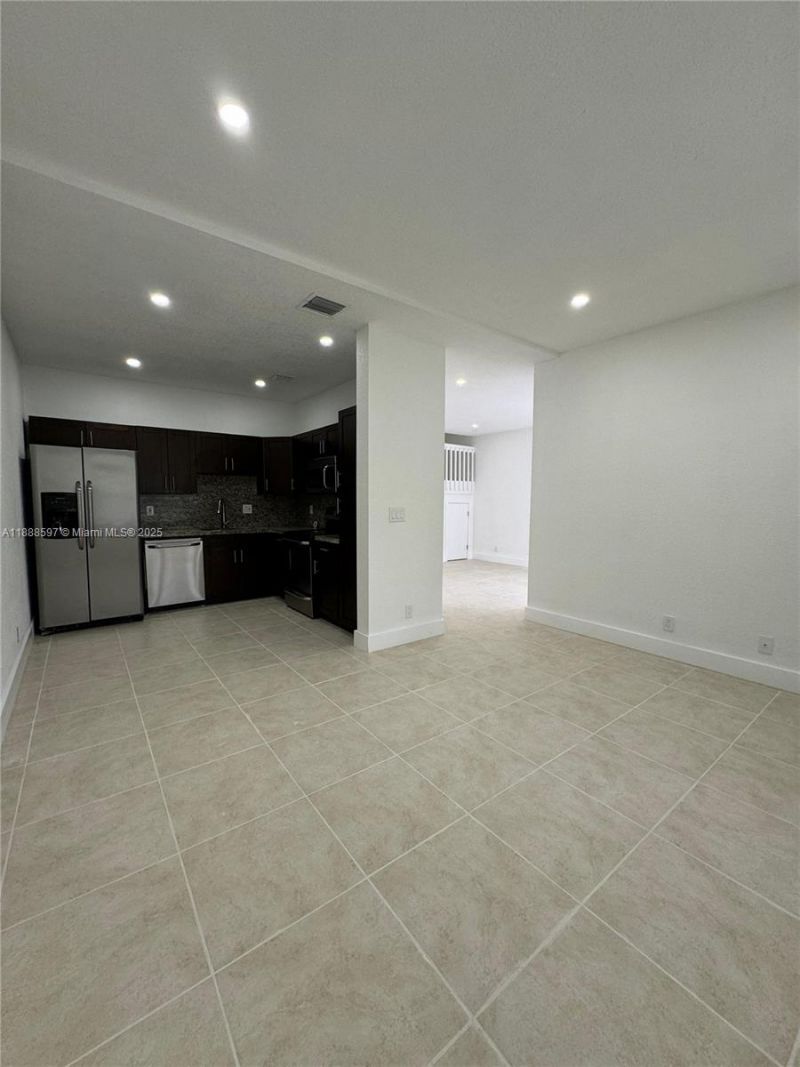 16820 SW 1st Mnr, Pembroke Pines, FL 33027 Photo