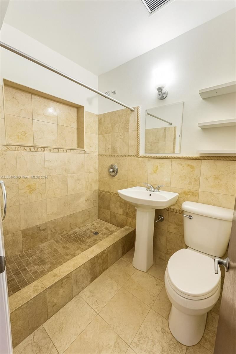 785 NW 96th St, Unit 785, Miami, FL 33150 Photo