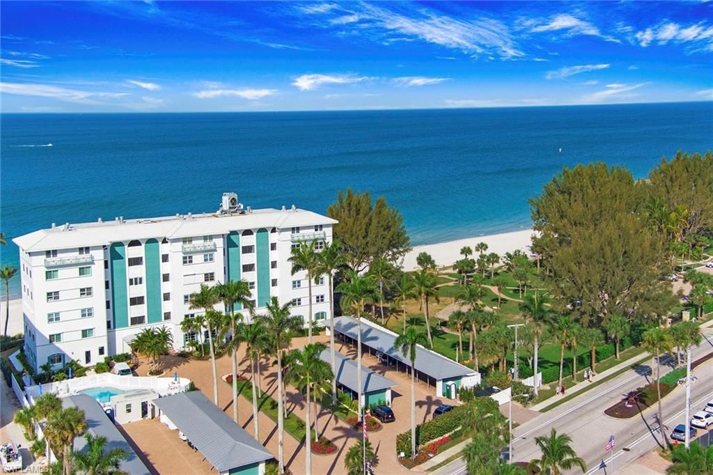 2011 Gulf Shore Blvd N, Unit 56, Naples, FL 34102 Photo