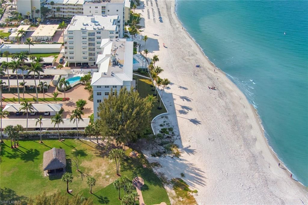 2011 Gulf Shore Blvd N, Unit 56, Naples, FL 34102 Photo