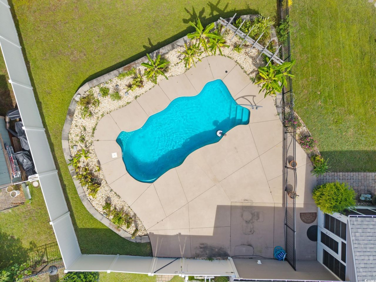 817 Derbyshire Ct. Photo 34