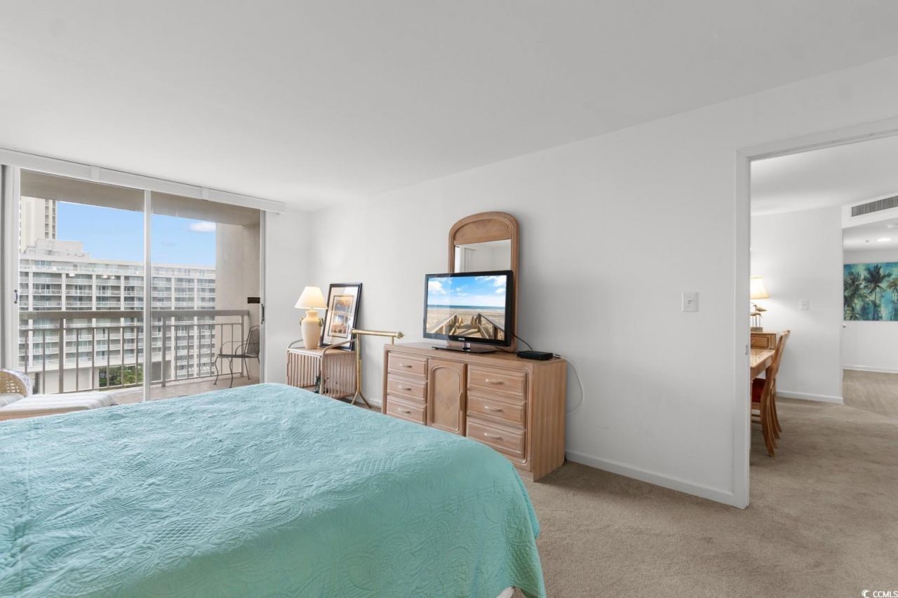 9820 Queensway Blvd. Photo 21