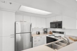 9820 Queensway Blvd. photo 4