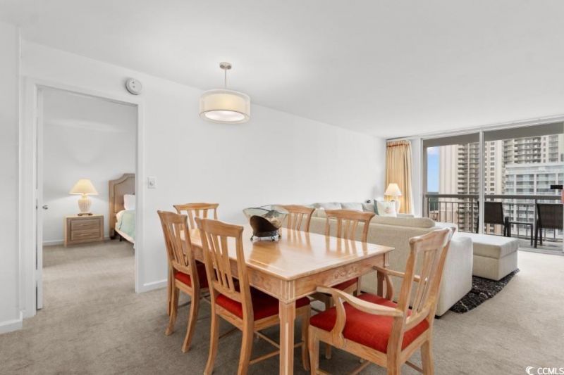 9820 Queensway Blvd. Photo 8