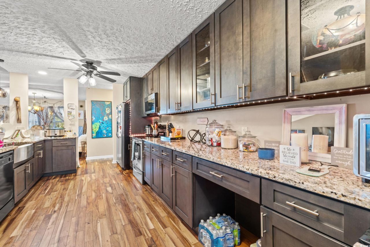 333 Ashwood Ln. Photo 10