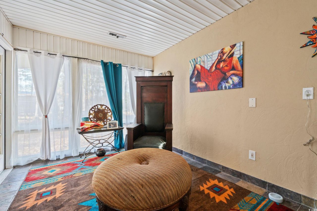 333 Ashwood Ln. Photo 12