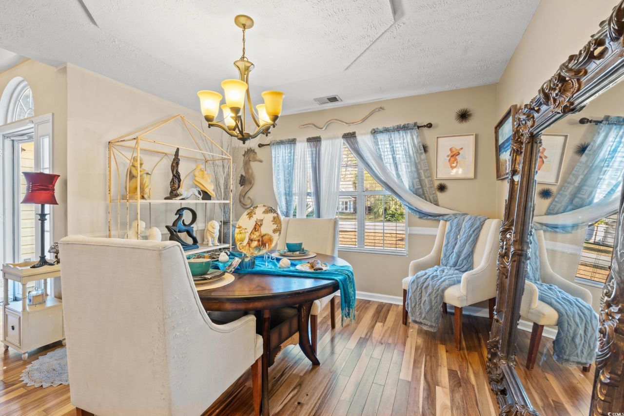 333 Ashwood Ln. Photo 8