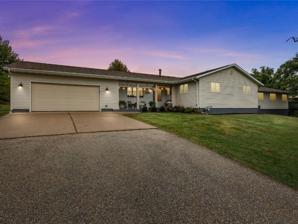 3541 Todd Hills Road, Cedar Rapids, IA 52411