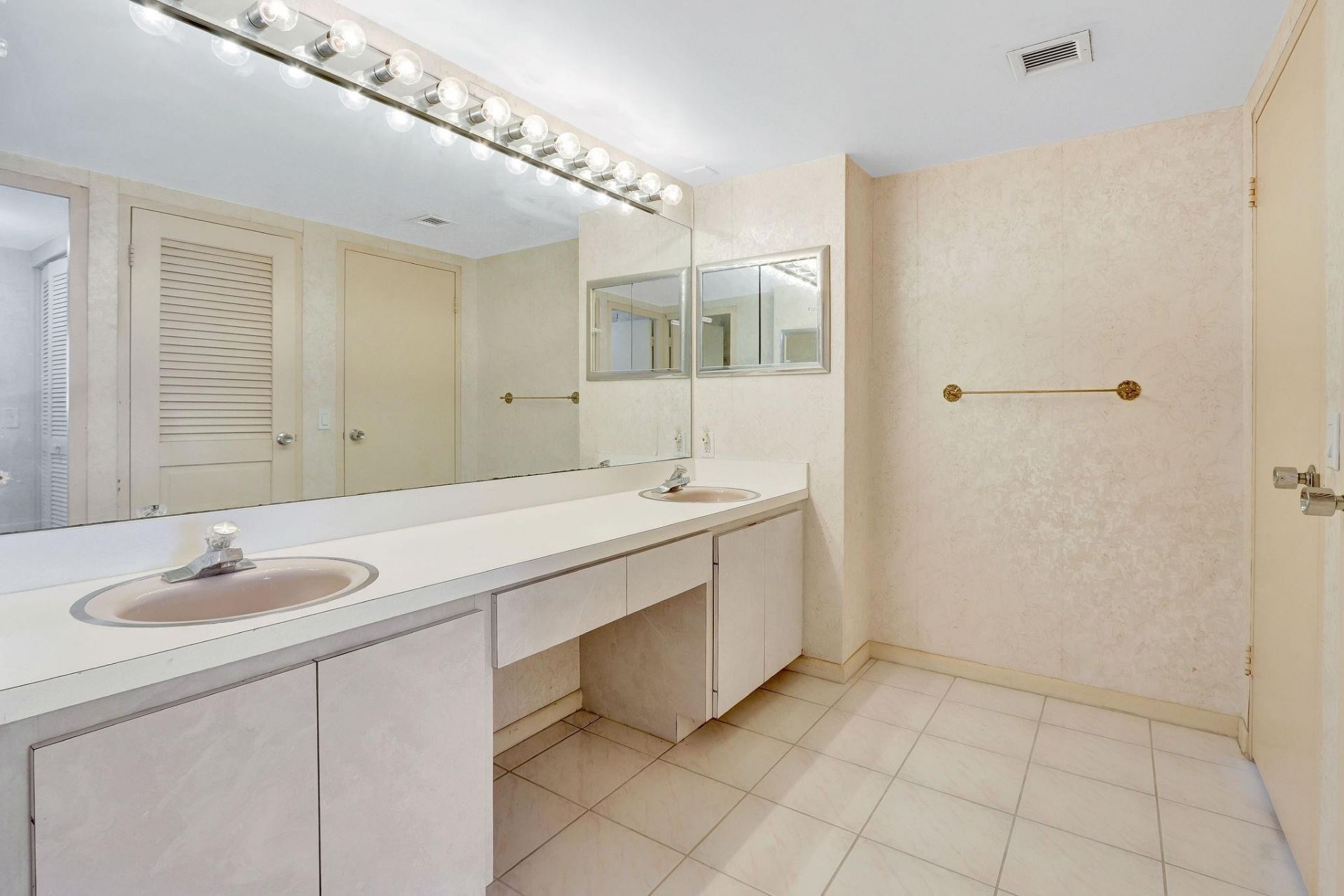 2000 S Ocean Drive, Unit 510, Fort Lauderdale, FL 33316 Photo