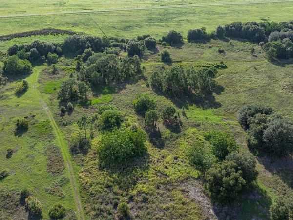 232 FOXHALL CIRCLE, SEBRING, FL 33876