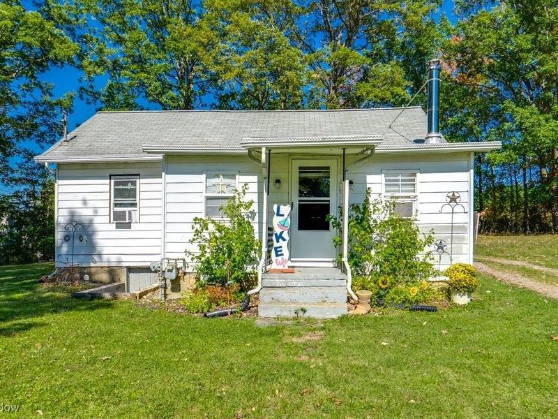 16726 Oakwood Drive, Lake Milton, OH 44429 Photo 1