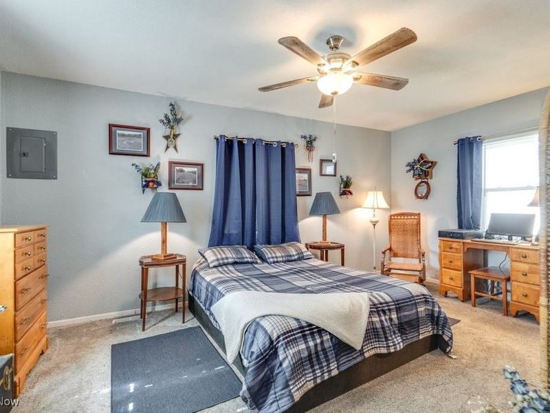 16726 Oakwood Drive, Lake Milton, OH 44429 Photo 15