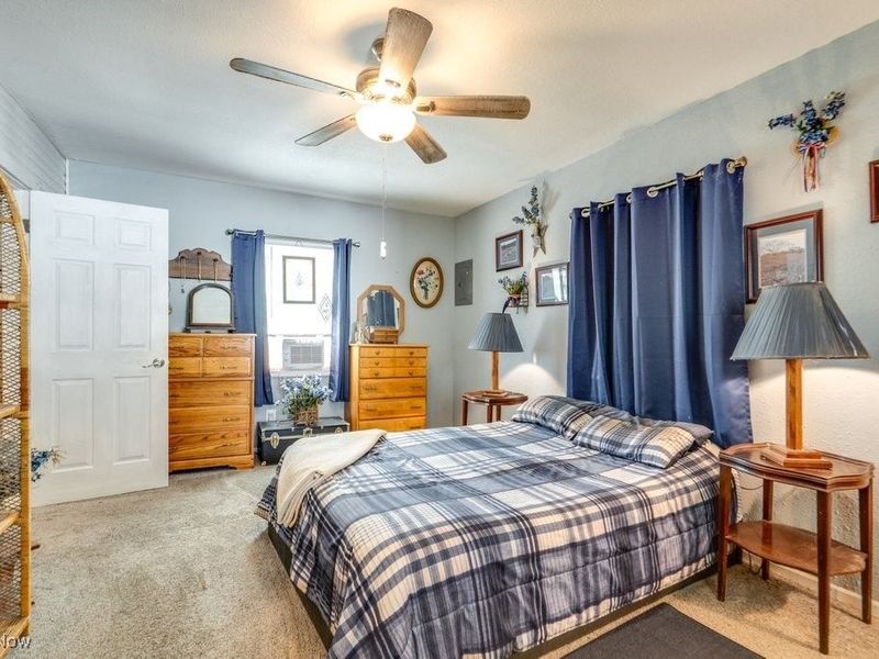 16726 Oakwood Drive, Lake Milton, OH 44429 Photo 17