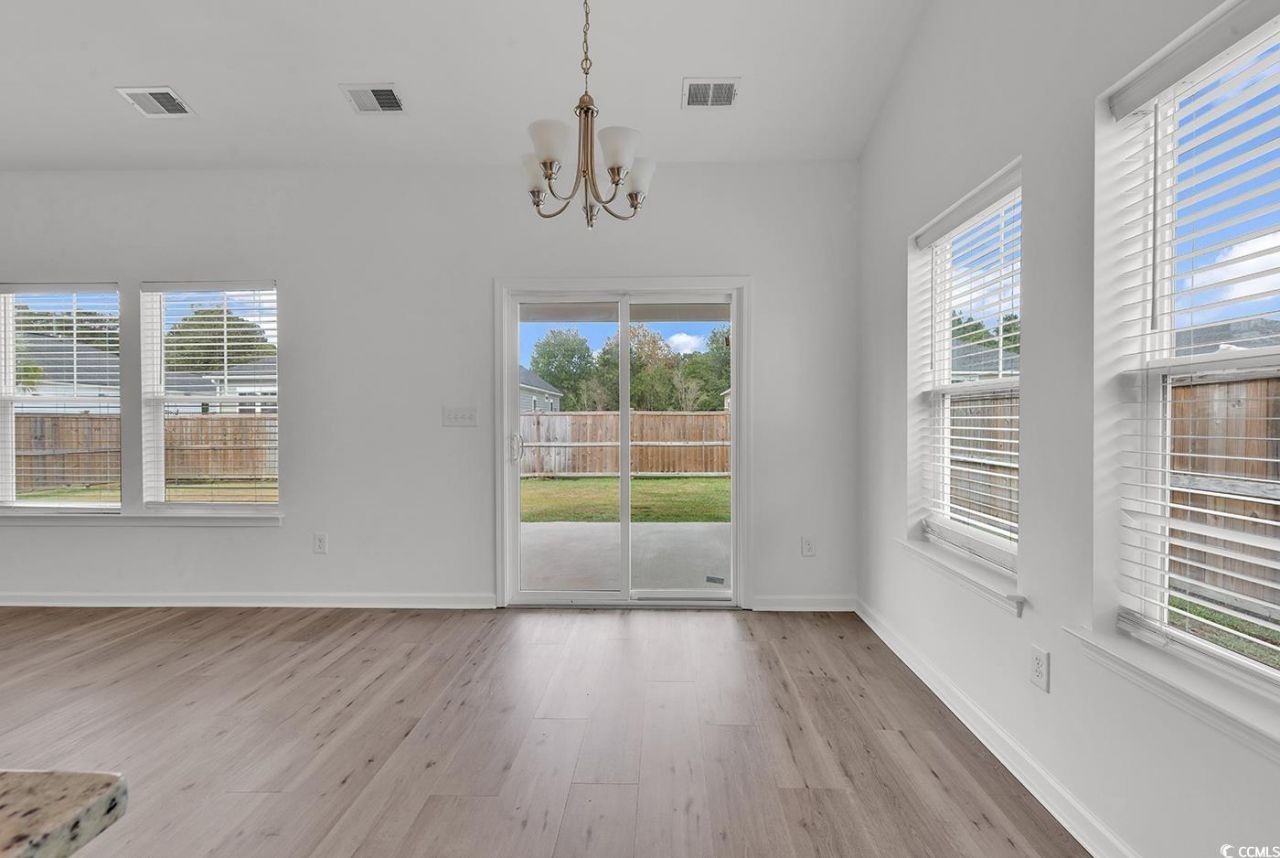 208 Craigflower Ct. Photo 12