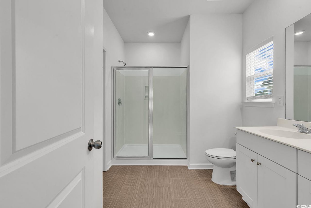 208 Craigflower Ct. Photo 18