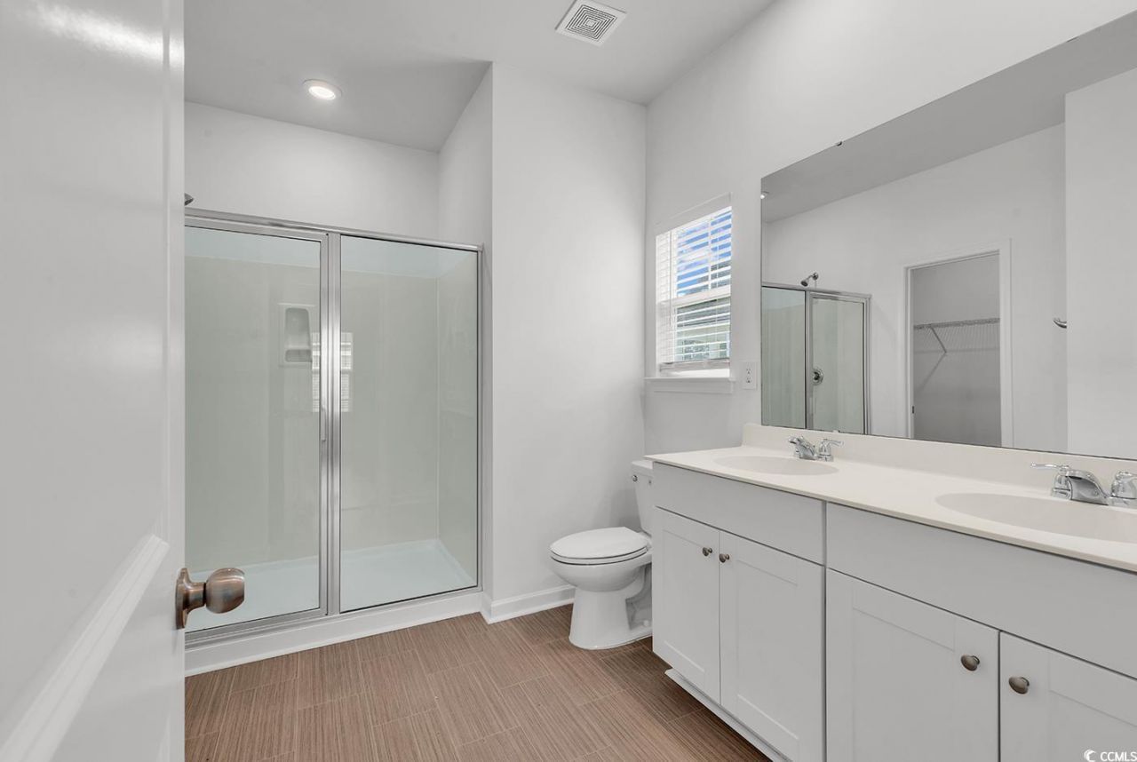 208 Craigflower Ct. Photo 19