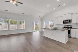 208 Craigflower Ct. photo 4