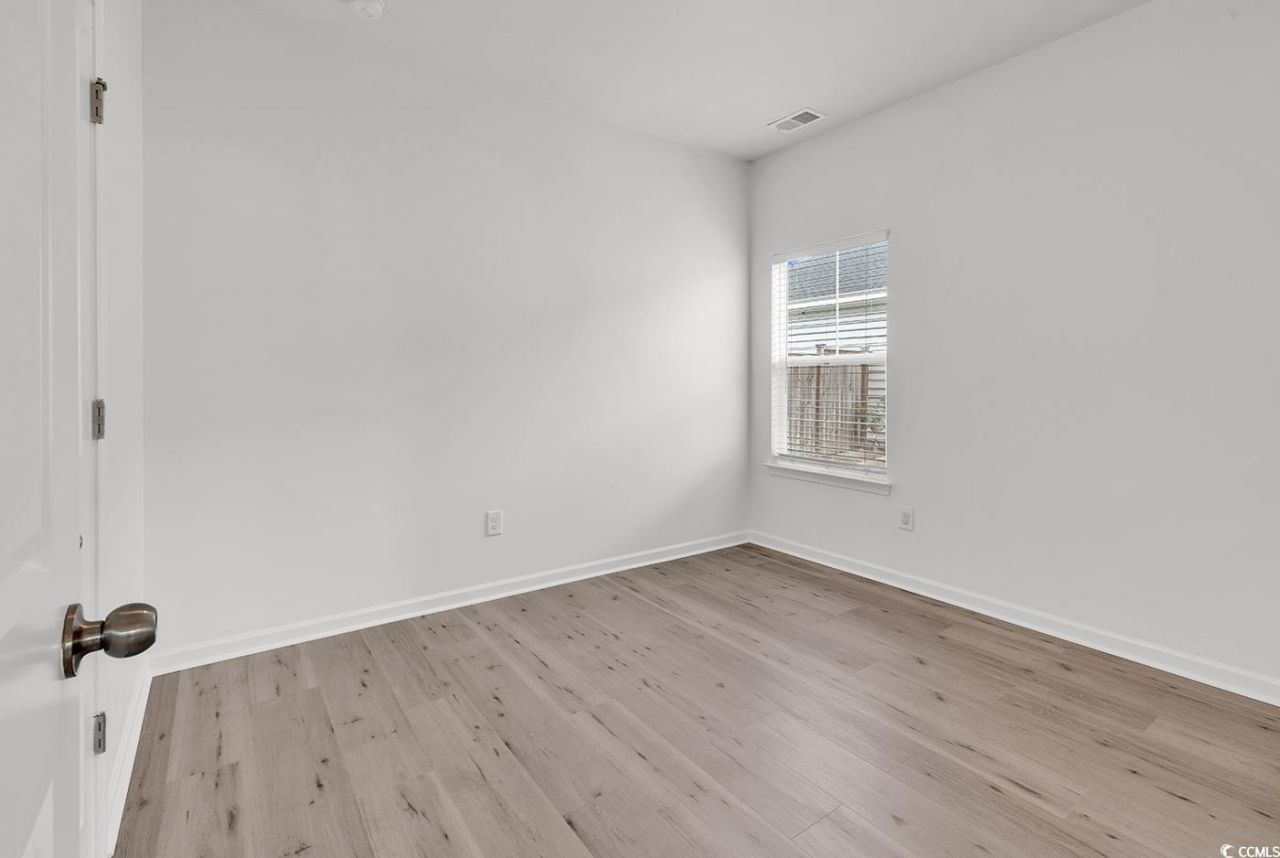 208 Craigflower Ct. Photo 26