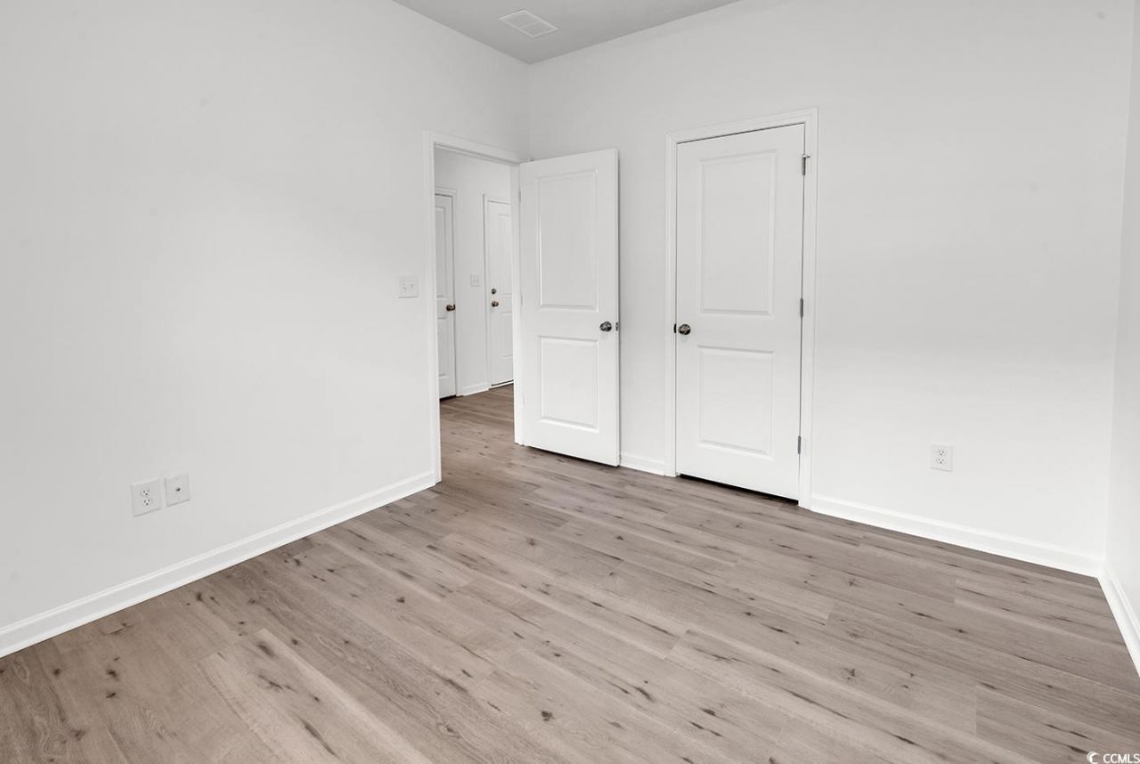 208 Craigflower Ct. Photo 27