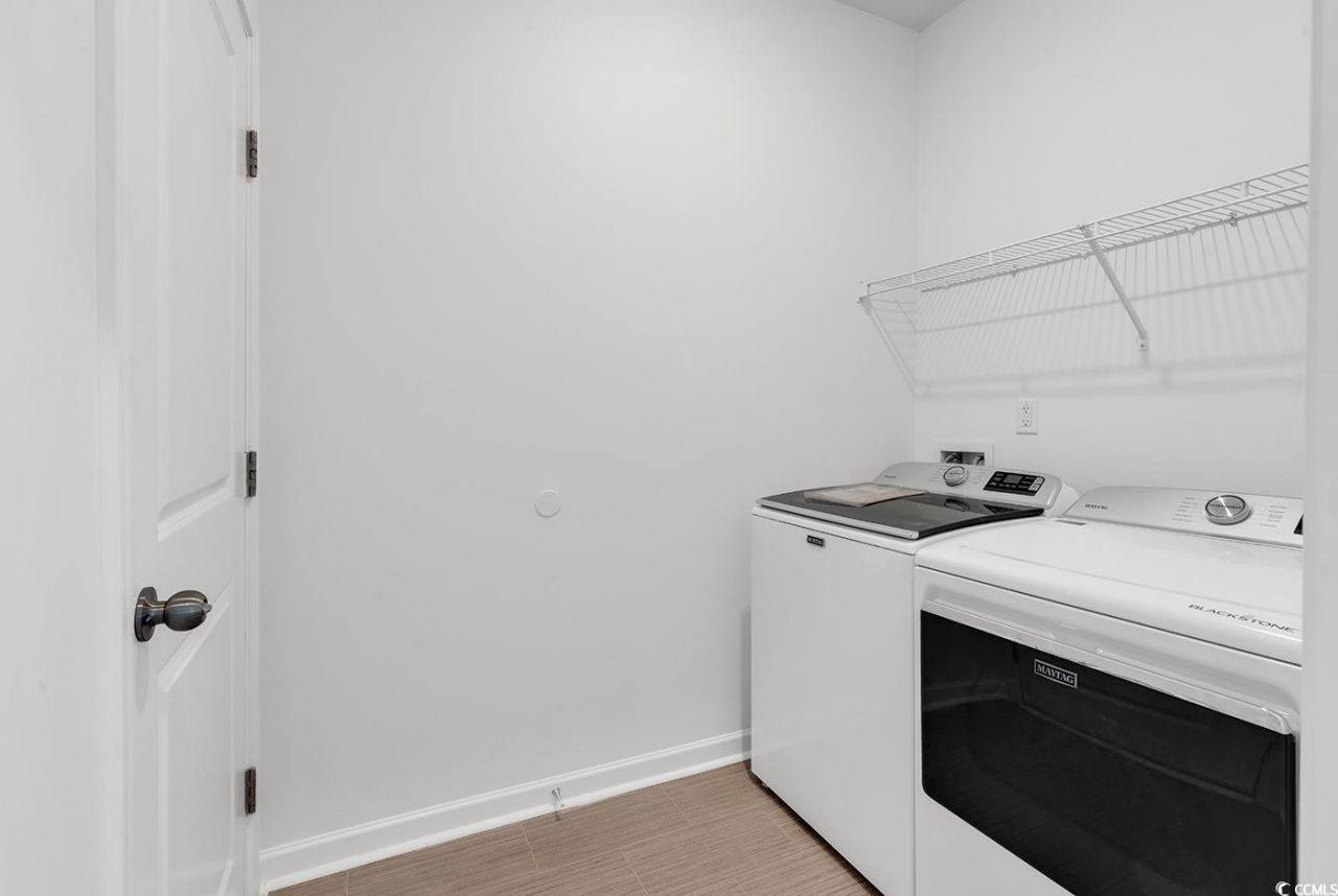 208 Craigflower Ct. Photo 28