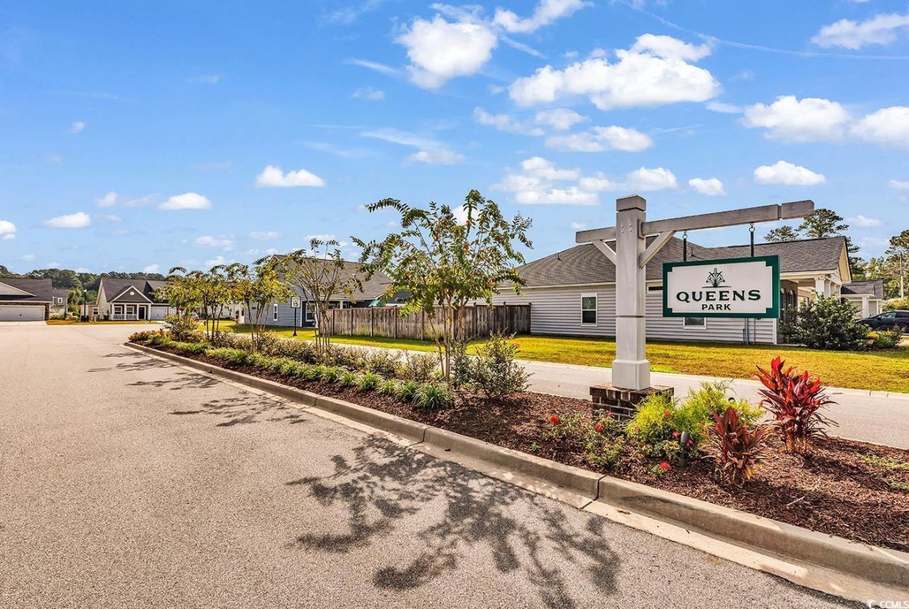 208 Craigflower Ct. Photo 35