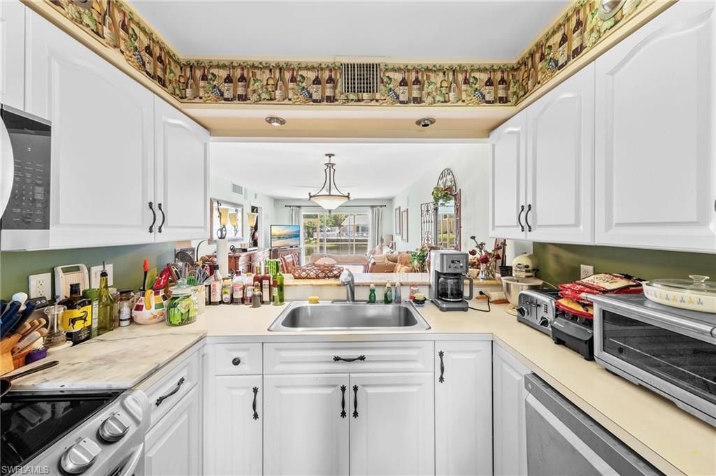 174 Pebble Shores Dr, Unit 103, Naples, FL 34110 Photo