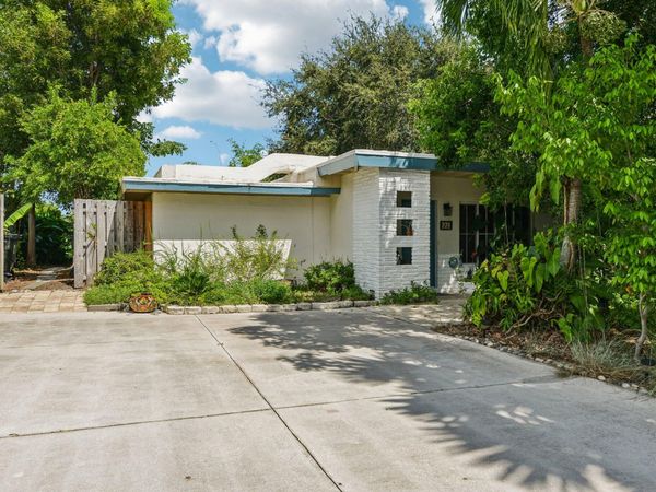 221 NE 17th Street, Delray Beach, FL 33444