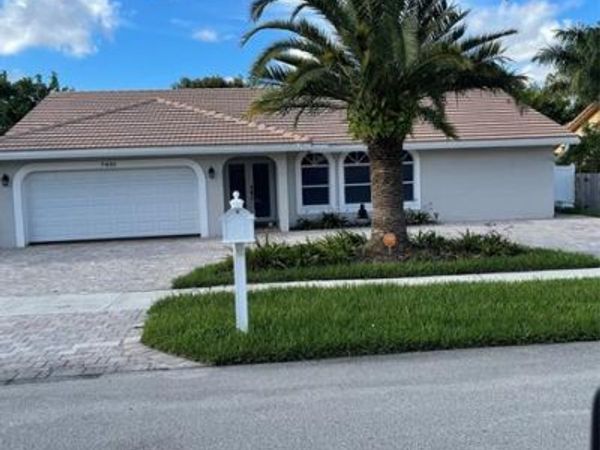 7485 Royal Palm Boulevard, Margate, FL 33063