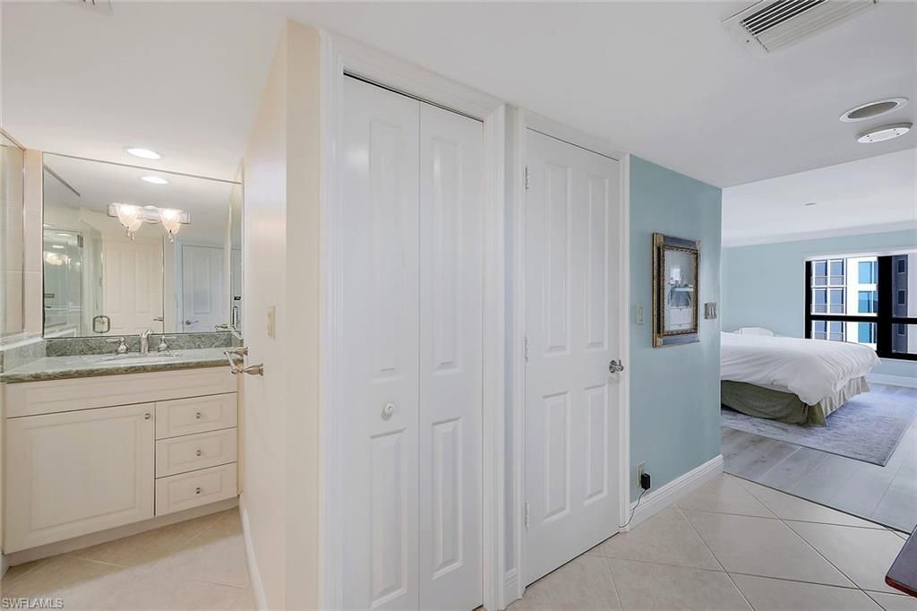 4451 Gulf Shore Blvd N, Unit 1205, Naples, FL 34103 Photo