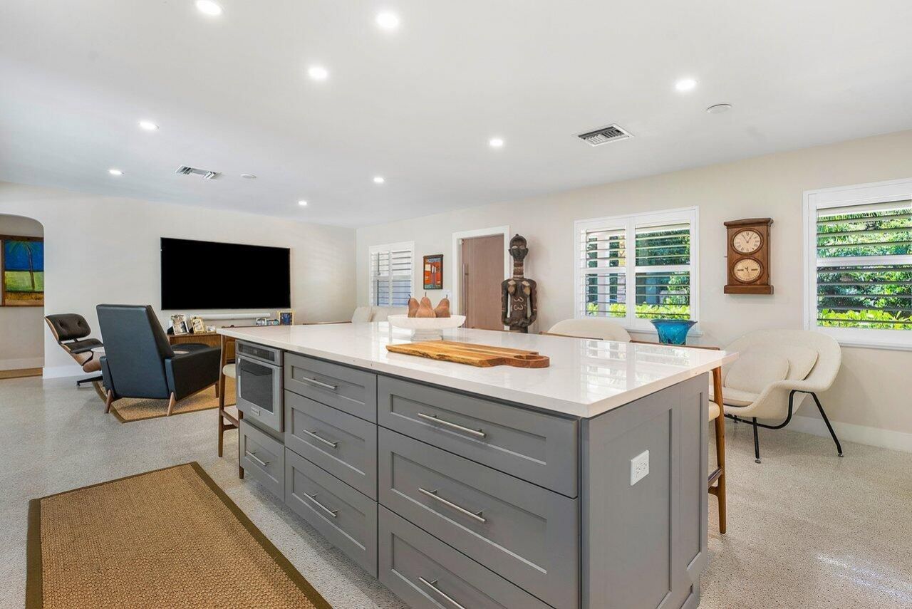 911 SW 27th Terrace, Boynton Beach, FL 33435 Photo