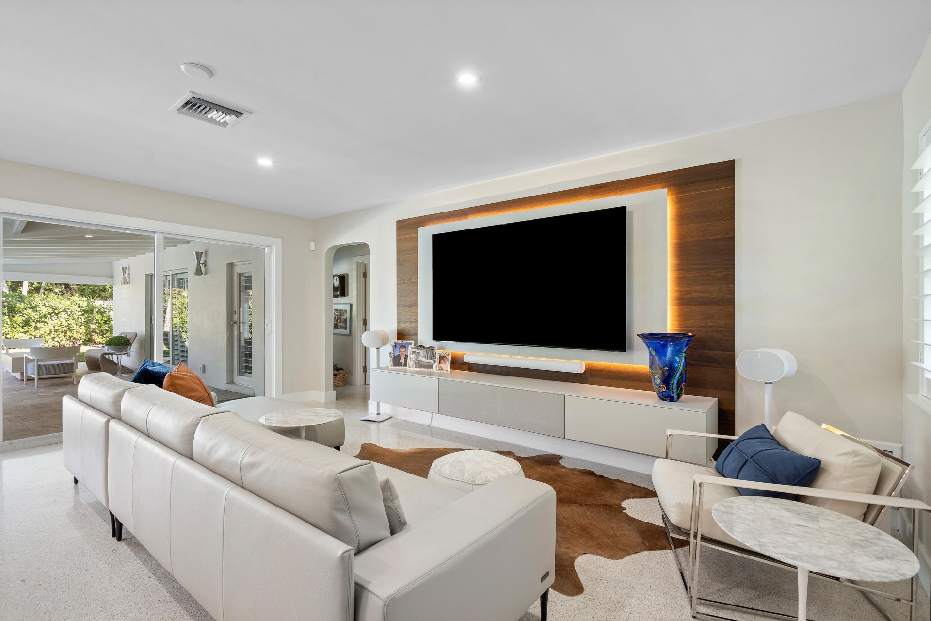 911 SW 27th Terrace, Boynton Beach, FL 33435 Photo