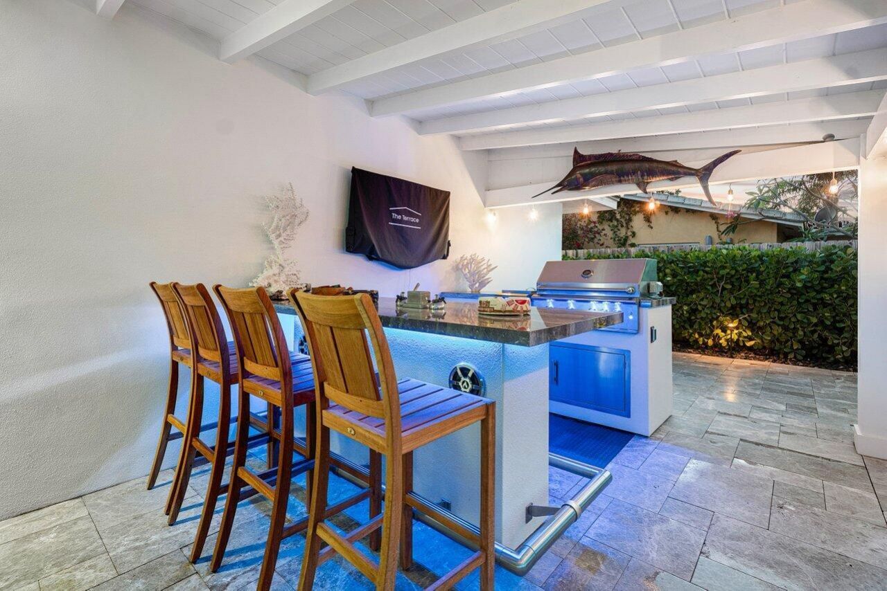 911 SW 27th Terrace, Boynton Beach, FL 33435 Photo