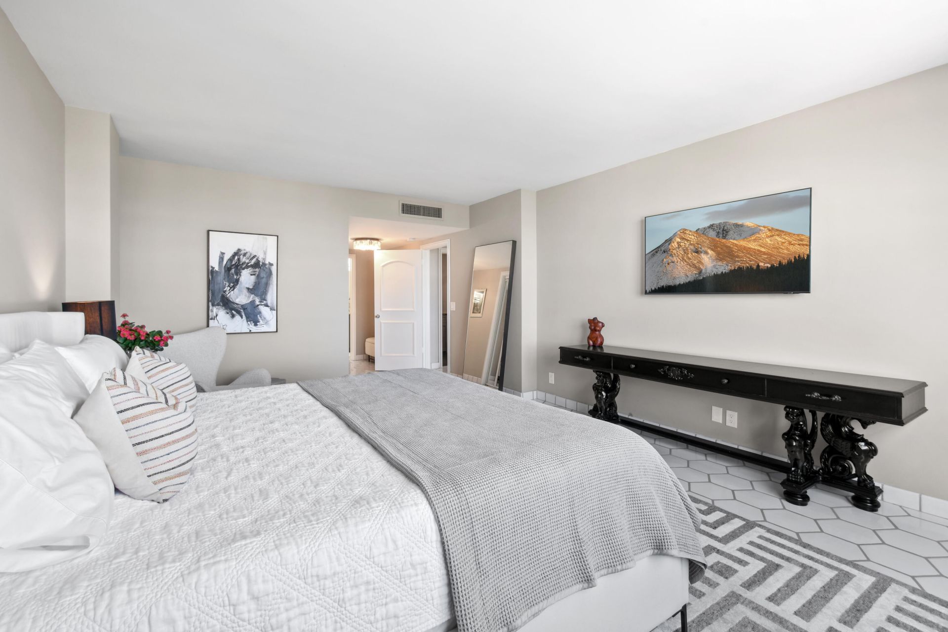 2295 S Ocean Boulevard, Unit 617, Palm Beach, FL 33480 Photo