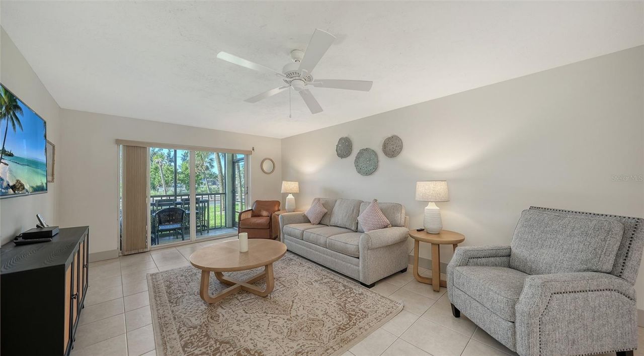 925 Beach Road, Unit 112, Siesta Key, FL 34242 Photo