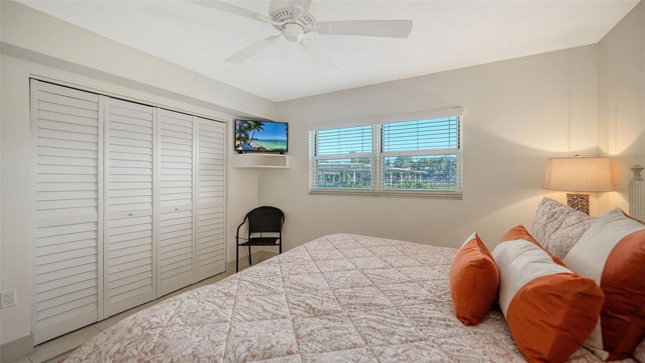 925 Beach Road, Unit 112, Siesta Key, FL 34242 Photo